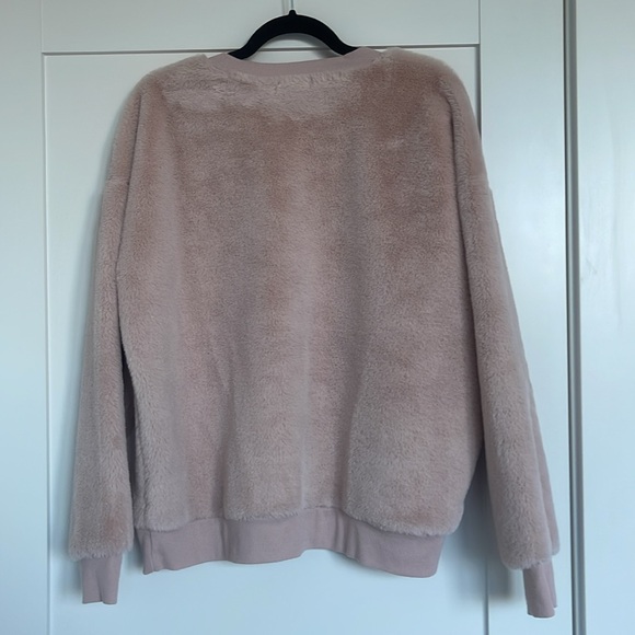 Soft sweatshirt with sequined reindeer face in  blush pink - Picture 4 of 9